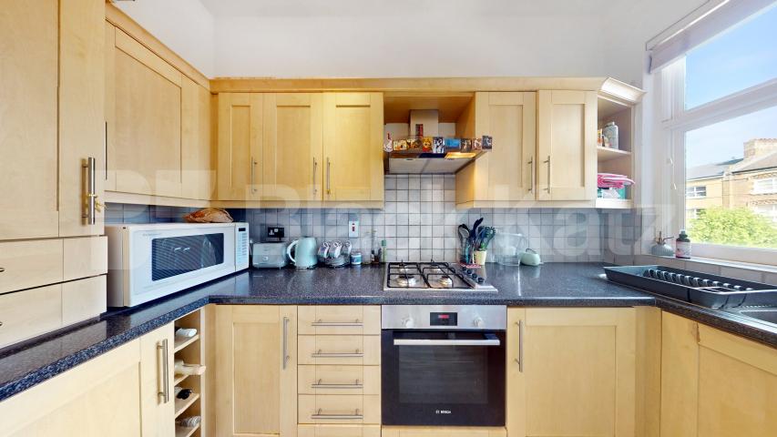 Located in the heart of Tufnell Park located walking distance to local amenities Tufnell Park Road, Tufnell Park 